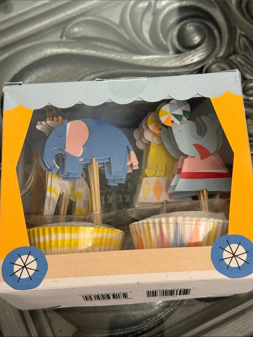 Meri Meri Silly Circus 24 Cupcake Kit Cases and Toppers